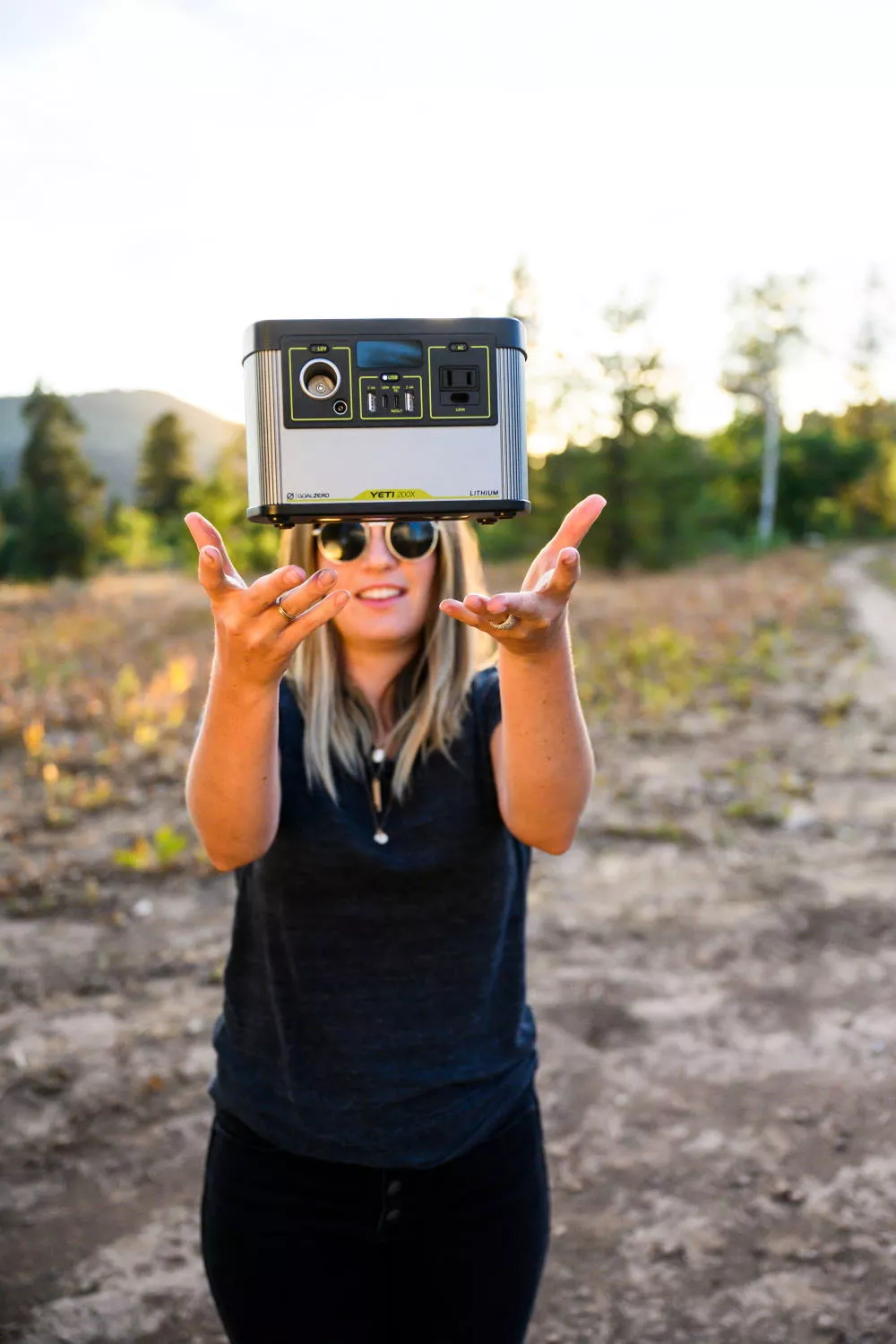 תחנת כח ניידת YETI 200X מבית GoalZero