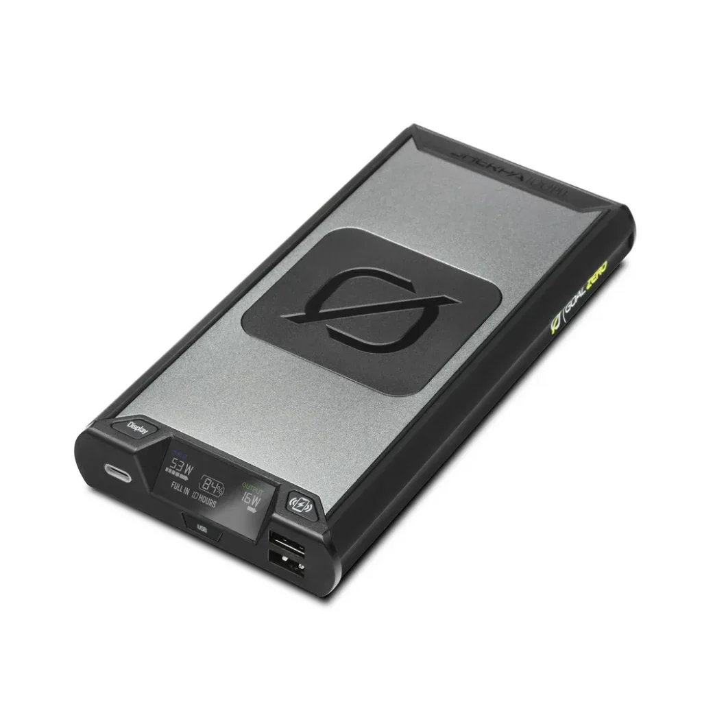 Goal Zero New Sherpa 100PD היא תחנת טעינה ניידת קומפקטית וחזקה עם סוללת ‎94.72Wh‎, המיועדת לטעינת מחשבים ניידים, סמארטפונים, טאבלטים ומכשירים נוספים בדרכים.